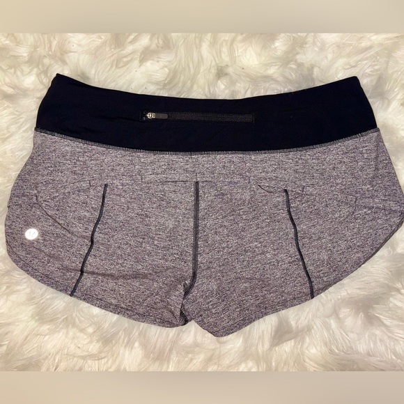 Speed Up Low-Rise Lined Short 2.5", Heather Lux Multi Black/Black - Picture 3 of 5